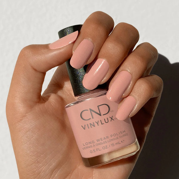 CND VINYLUX - Self-Lover #370