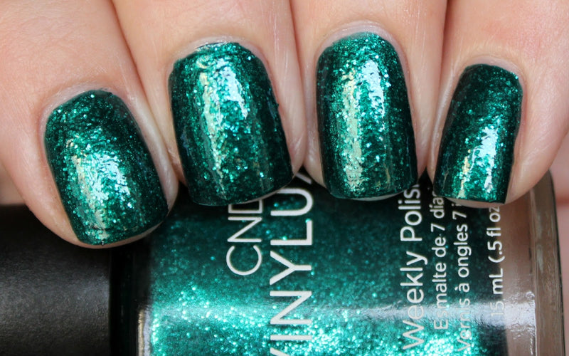 CND VINYLUX - Emerald Lights #234